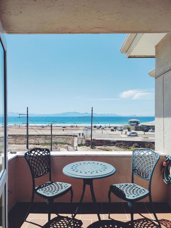 Modern Apartment With Stunning Sea Views Cape Town Exterior photo